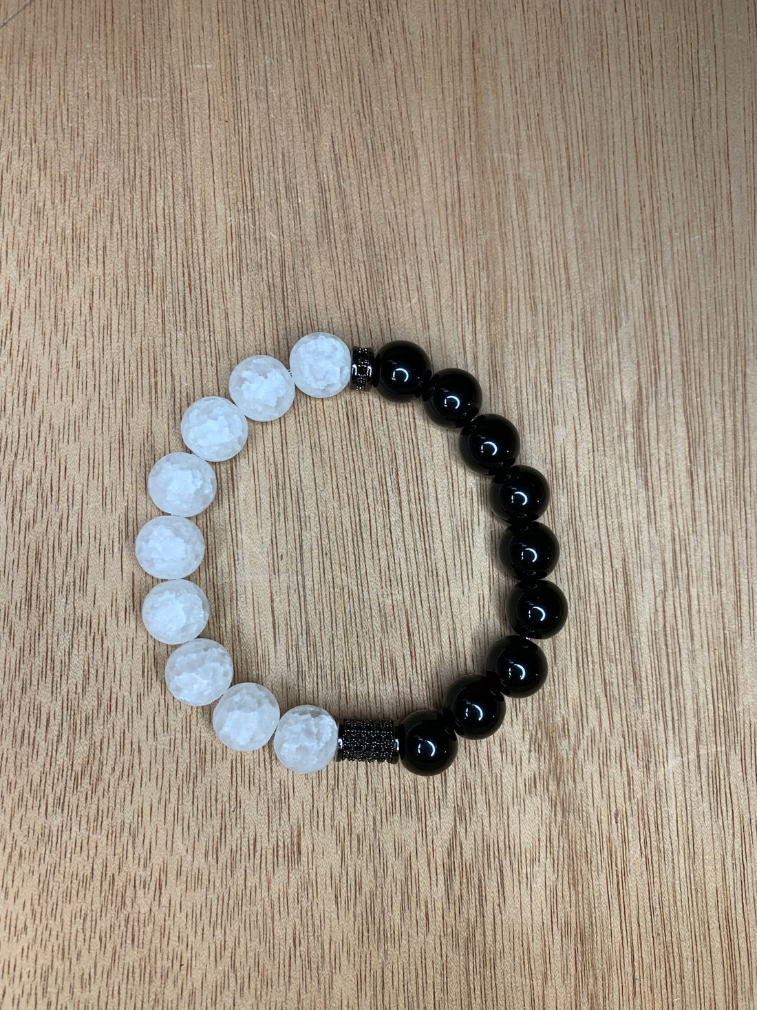 Yin Yang Onyx and Crackle Quartz 10mm